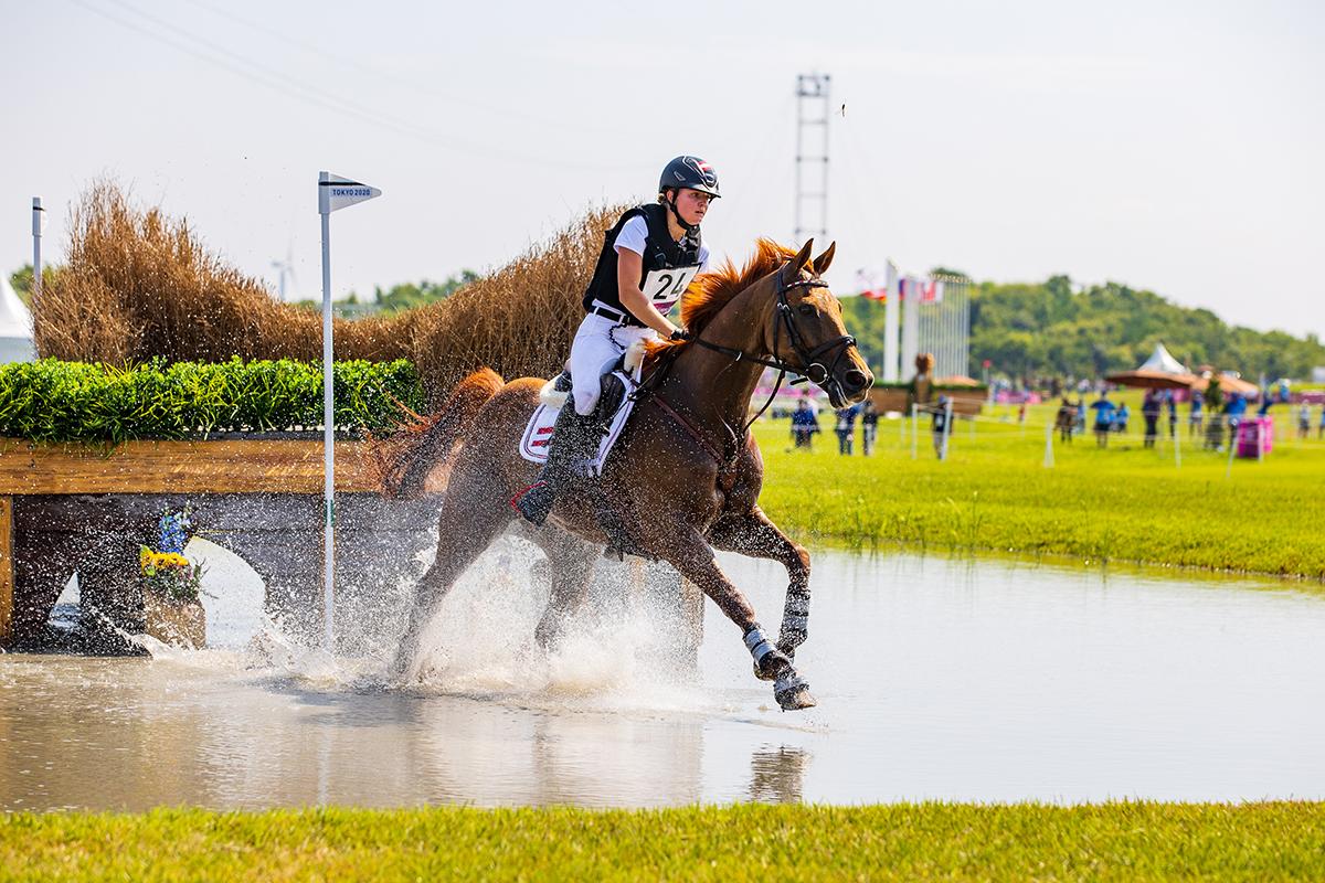 Lea Siegl, die Jüngste im Olympia-Feld, zeigte, dass sie mit Fighting Line zu den Besten der Welt gehört. Fotos (c) Tomas Holcbecher