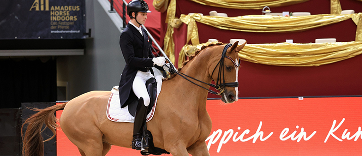 (c) Helene Iljazovic